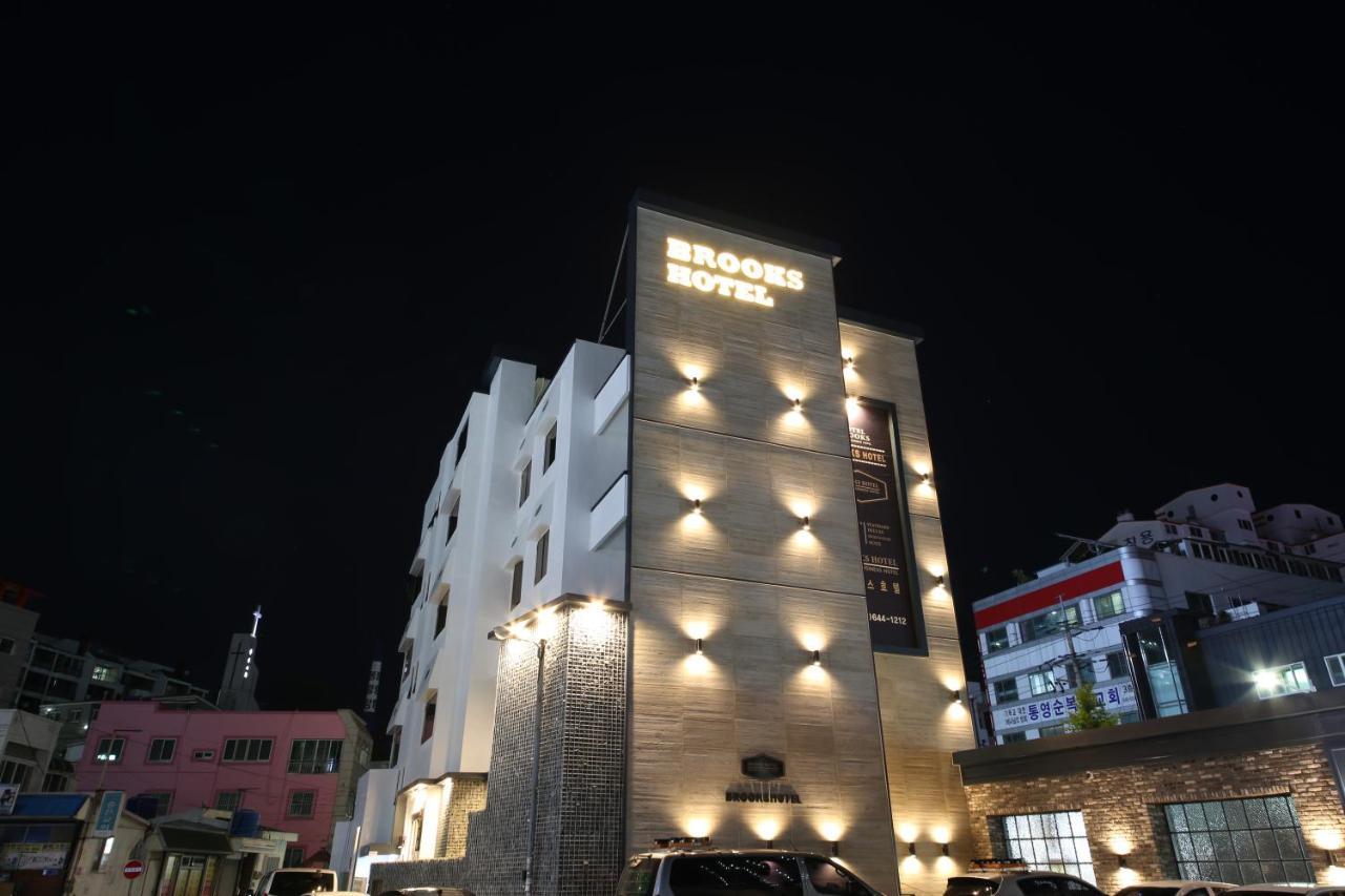 Brooks Hotel Tongyeong Buitenkant foto